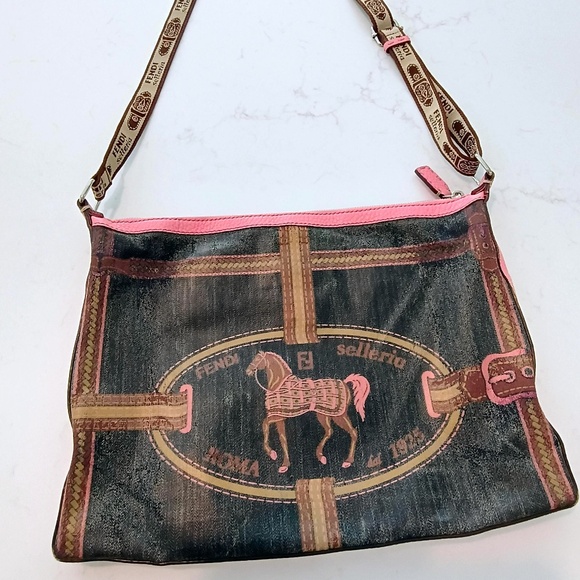 UNIQUE VERY RARE VINTAGE PINK FENDI SELLERIA SPALMATI MESSENGER/CROSS BODY BAG. - Picture 3 of 16